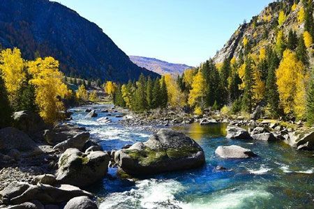 金秋北疆：天池、吐魯番、賽湖、喀納斯、白哈巴、可可托海、古海溫泉9日休閑游